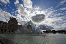 louvre.jpg